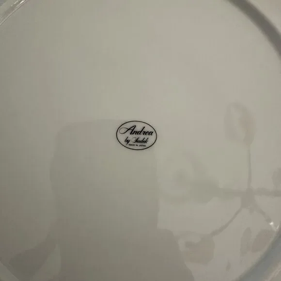 Andrea by Sadek Floral Scalloped Edge Buckingham Cake Plate with Server Spatula - Picture 4 of 8